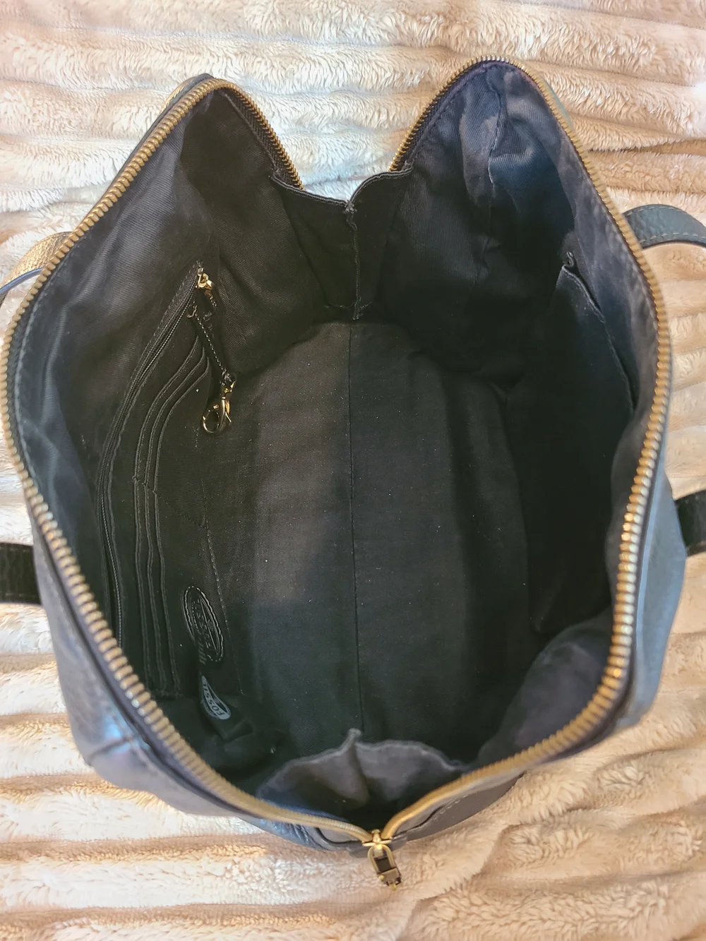 Authentic Fossil Leather Sydney  Satchel Bag